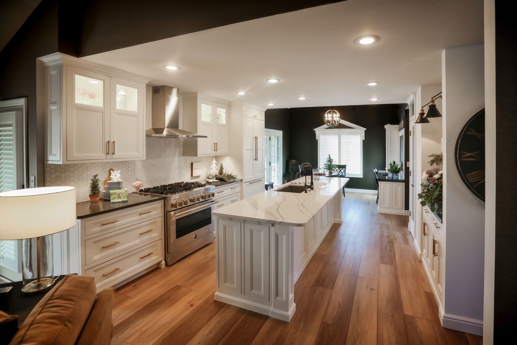 Fine Lines | Gallery | Custom Wood Products - Handcrafted Cabinets