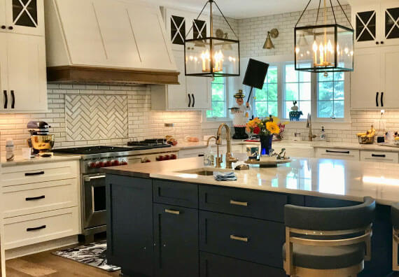 Unprofessional shots of a kitchen